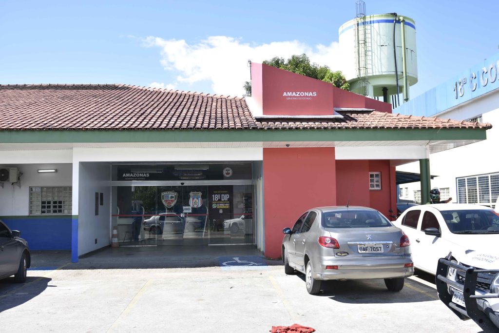 Fachada do 18º DIP: FOTO: ERLON RODRIGUES