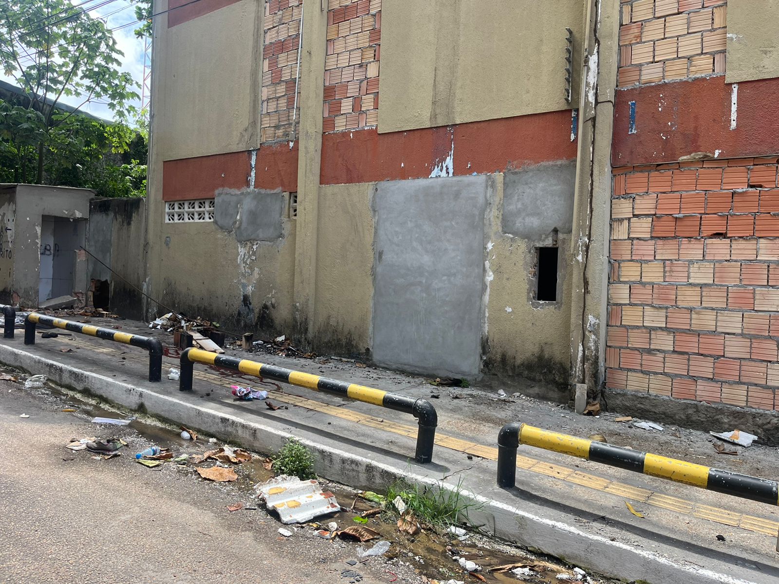 Homem morre ao tentar roubar fio elétrico no Centro de Manaus