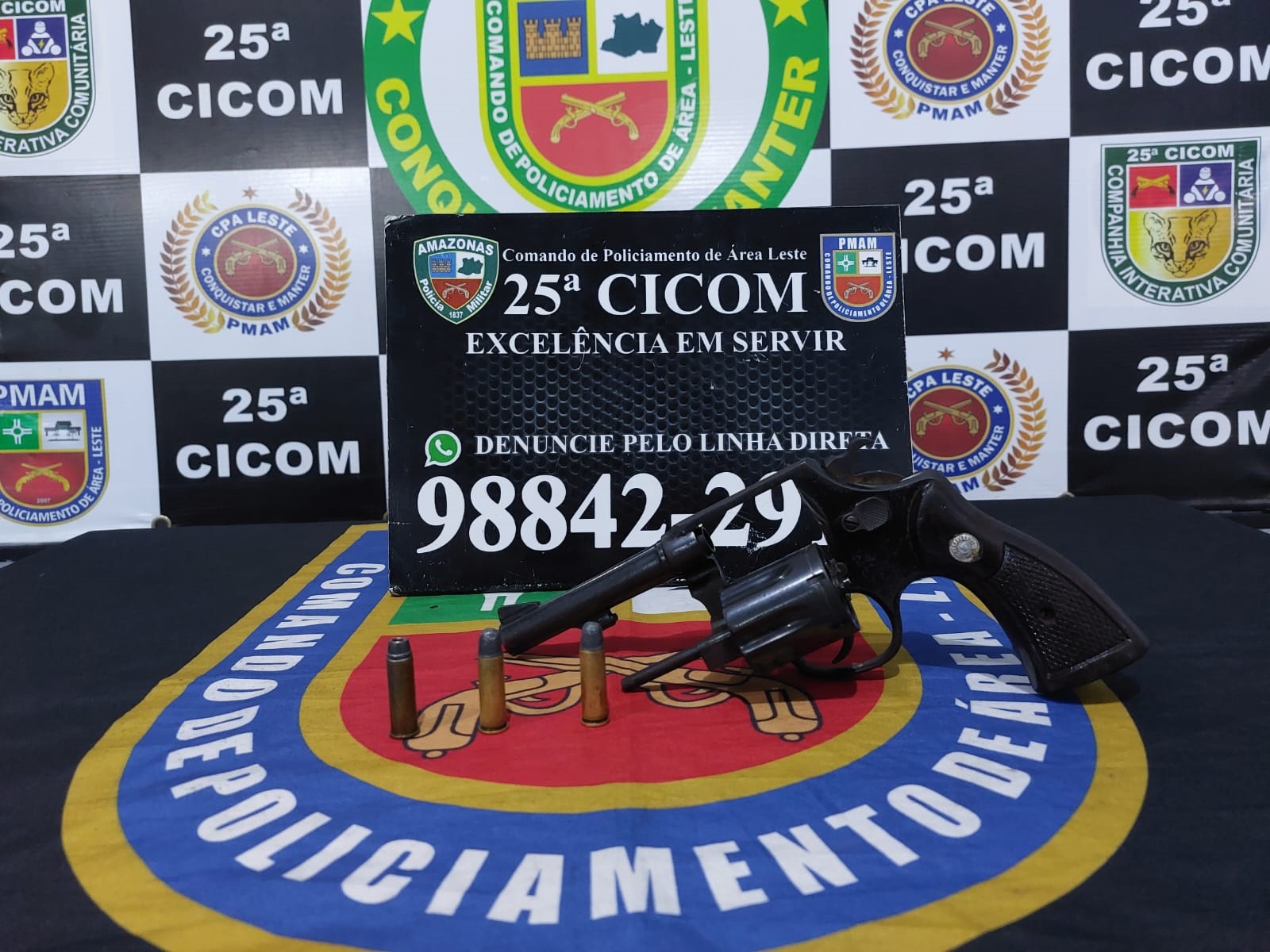 Casal é preso por posse ilegal de arma de fogo no bairro São José