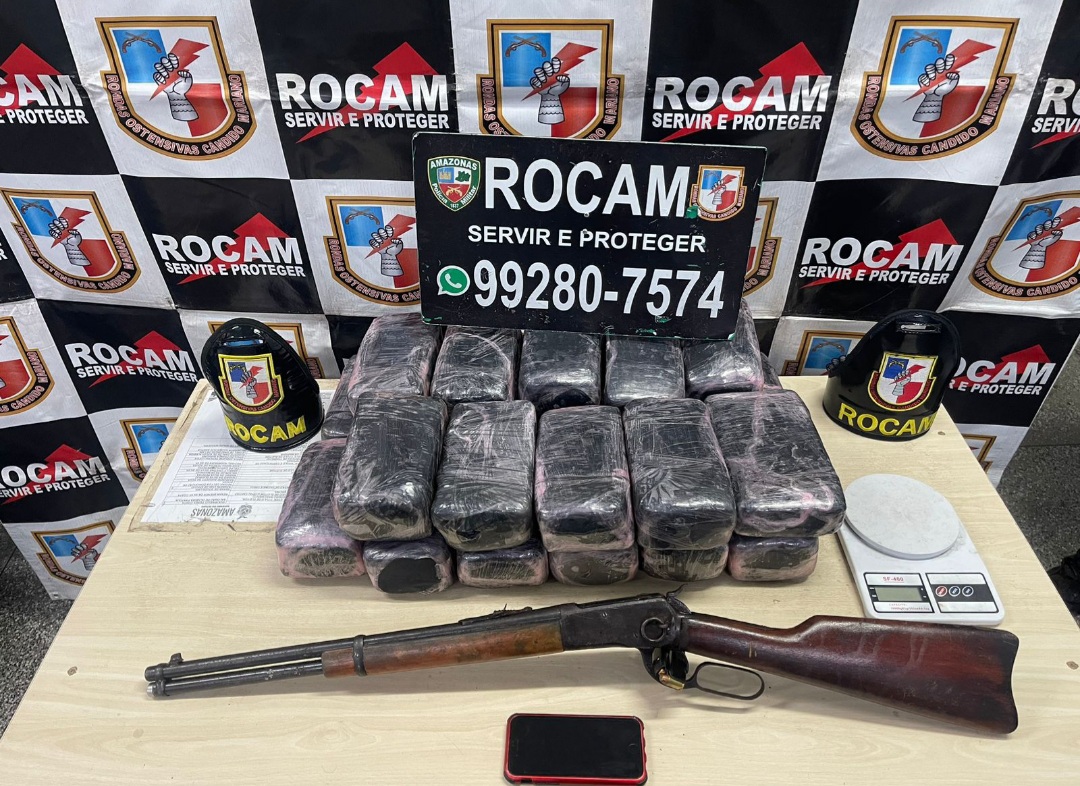 Homem é preso com 22 kg de maconha e arma de fogo no Santa Etelvina