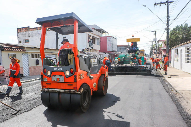 Programa de recapeamento asfáltico recupera 95 ruas no Nova Cidade