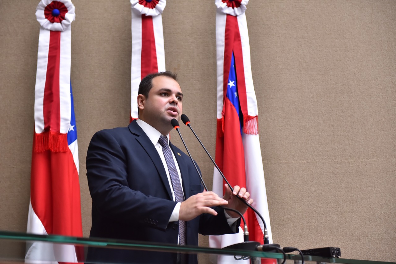Leis de Roberto Cidade garantem acesso, autonomia e direitos a pessoas com deficiência