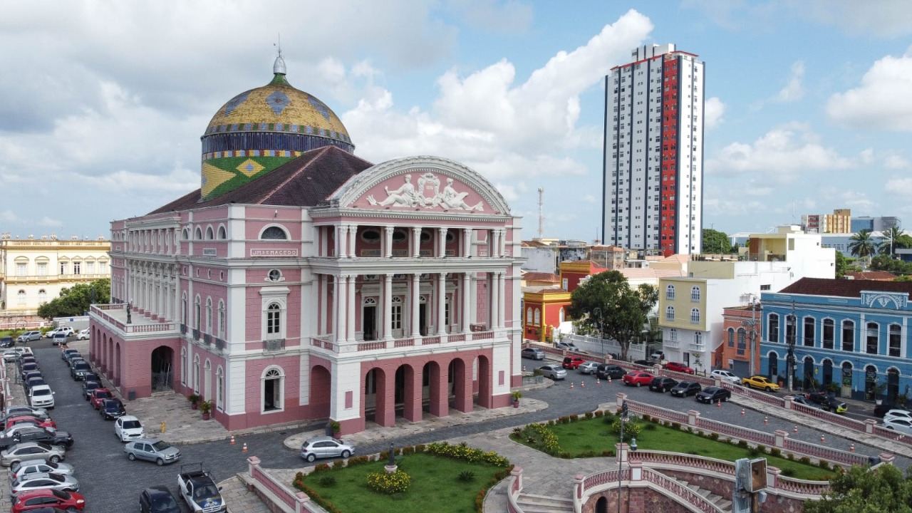 Teatro Amazonas recebe obras para facilitar acessibilidade
