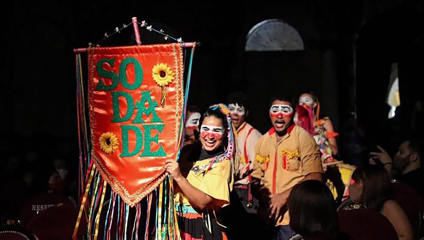 “Meu Bloquinho” vai invadir as ruas do Sesc Balneário com batalha de confete