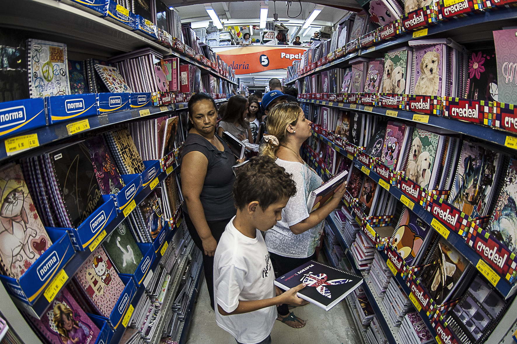 Famílias de Manaus devem gastar mais de R$ 600 com material escolar em 2026, aponta pesquisa