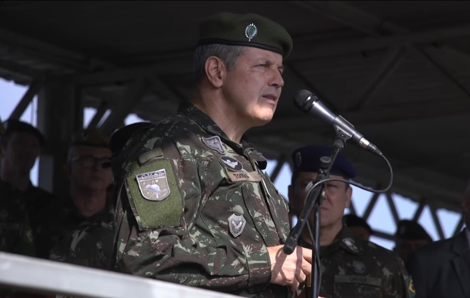 Comandante do Exército visita Comando Conjunto Oeste