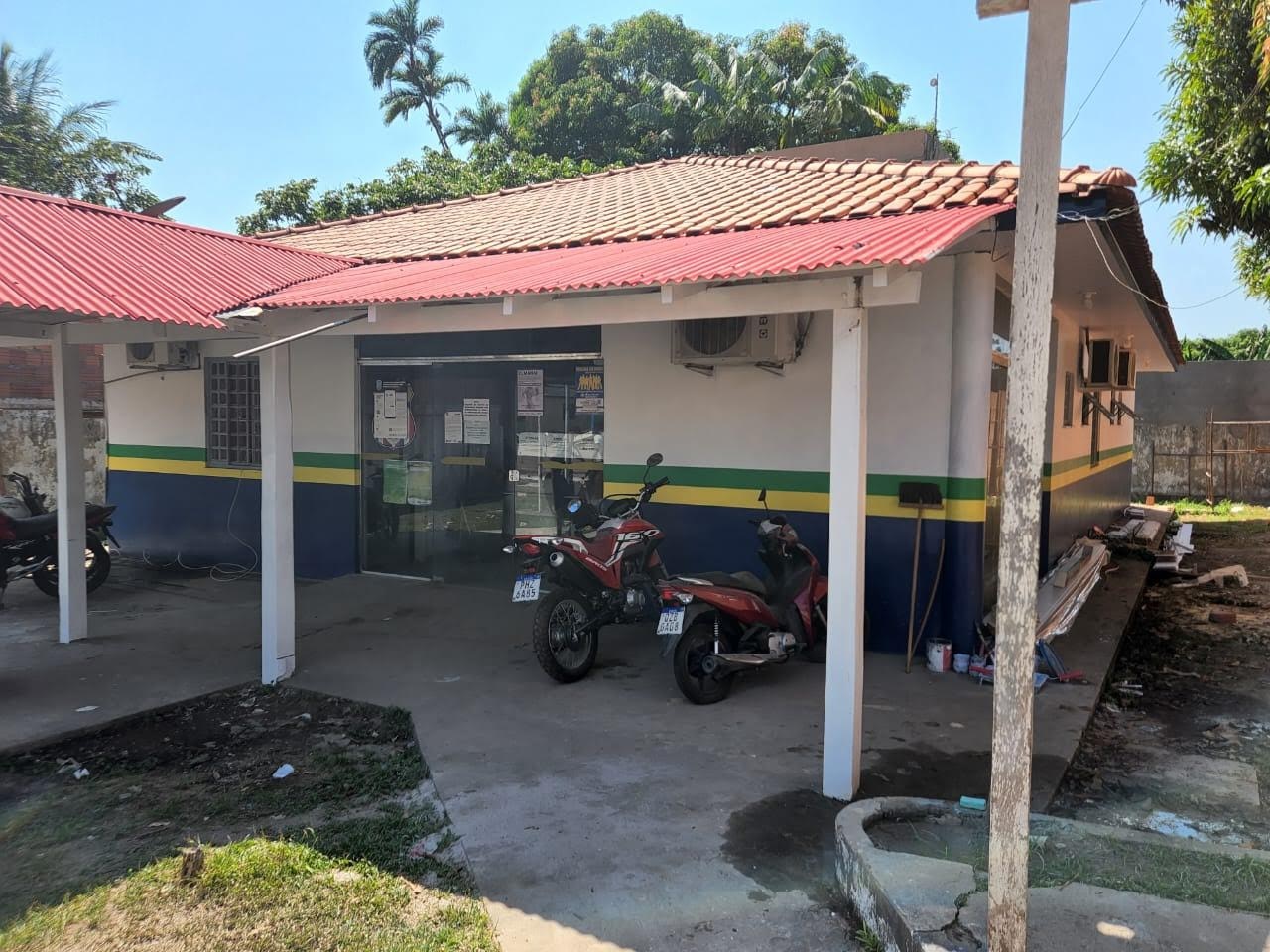 Jovem é morto com golpe de faca no pescoço no interior do AM