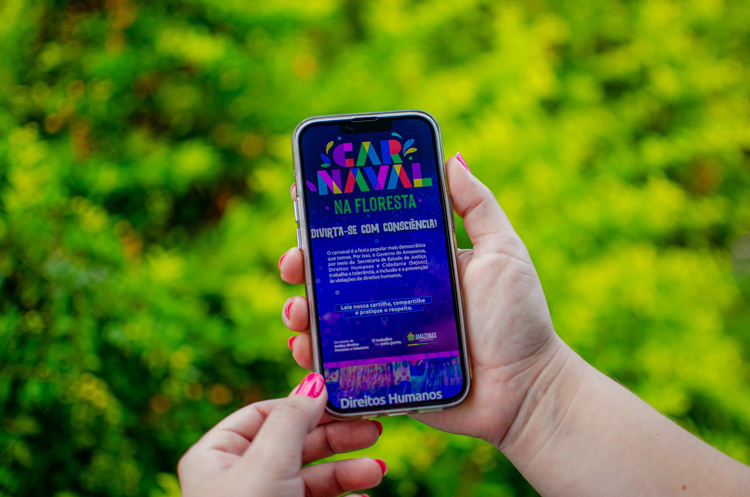 Cartilha digital orienta foliões sobre violação de direitos em Manaus