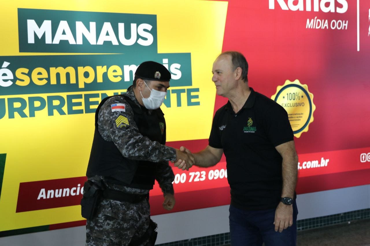 Policiais amazonenses retornam após atuação no Distrito Federal