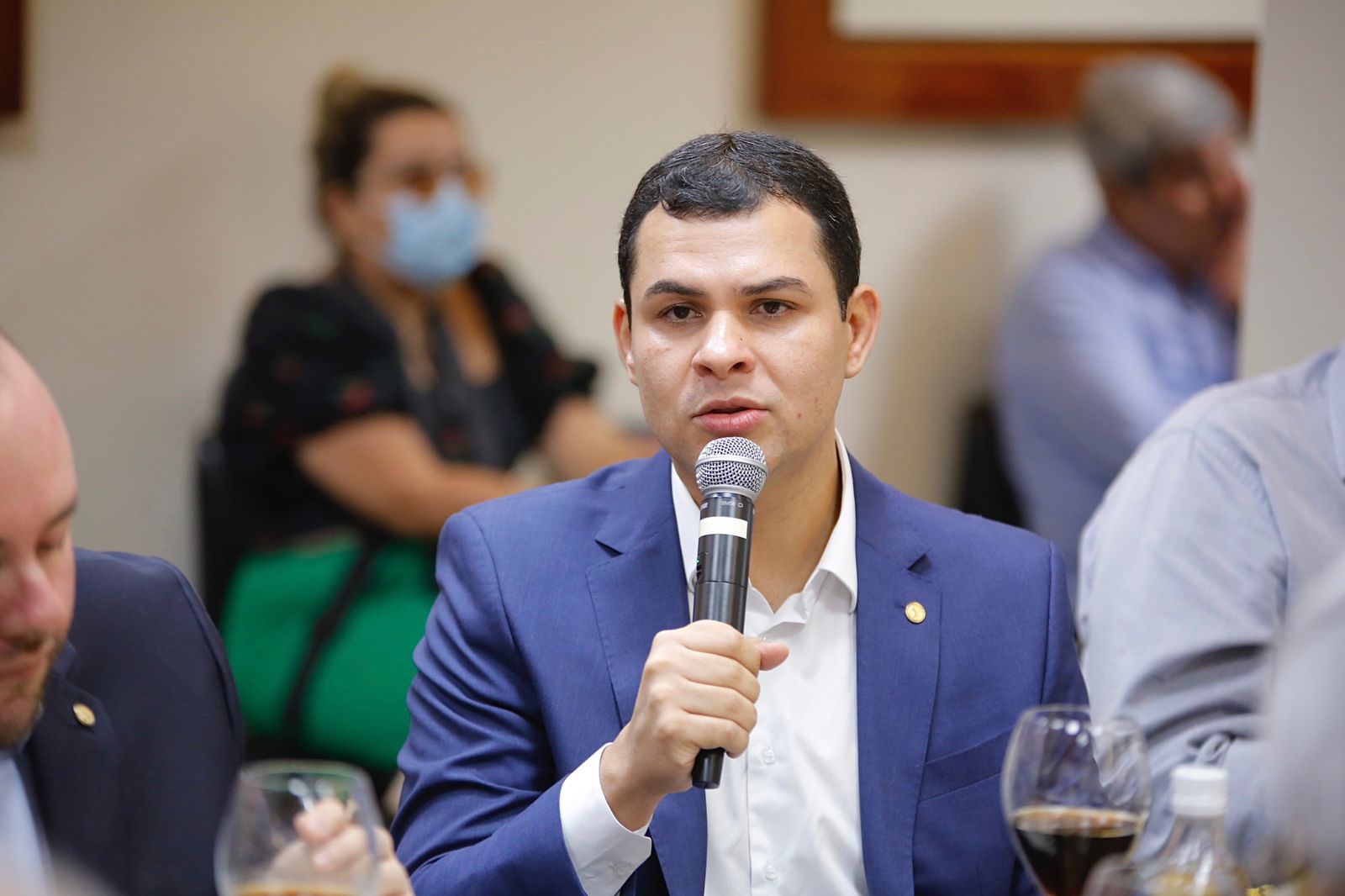 Saullo defende ZFM durante anúncio incentivos fiscais a empresas do PIM