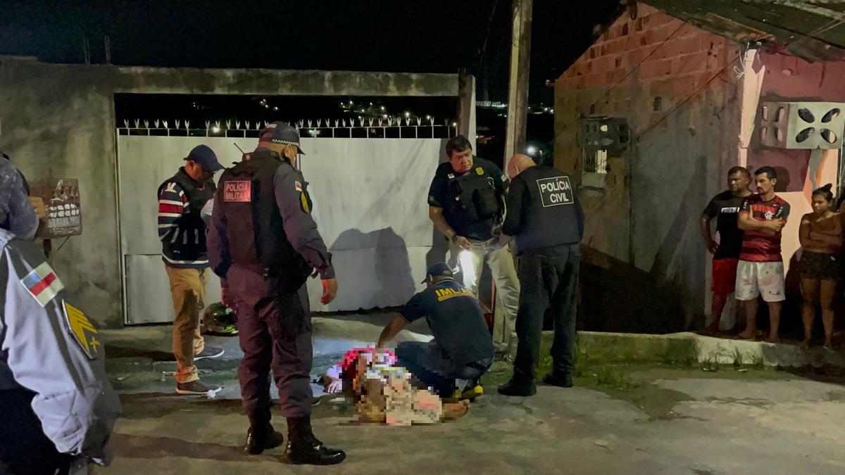 Jovem é morto com quatro tiros e tem moto roubada em Manaus