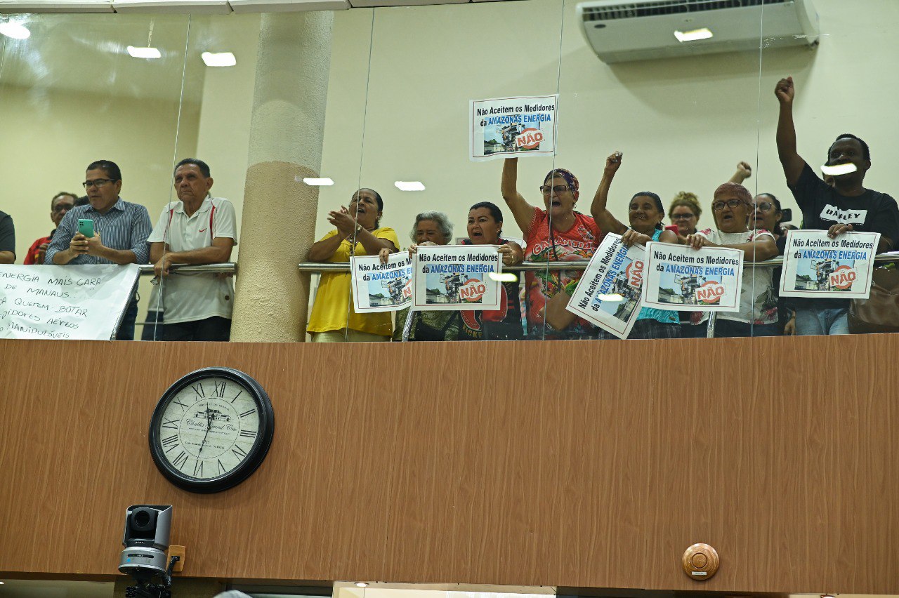 Projeto de Lei que proíbe instalação de medidores aéreos é aprovado em Manaus