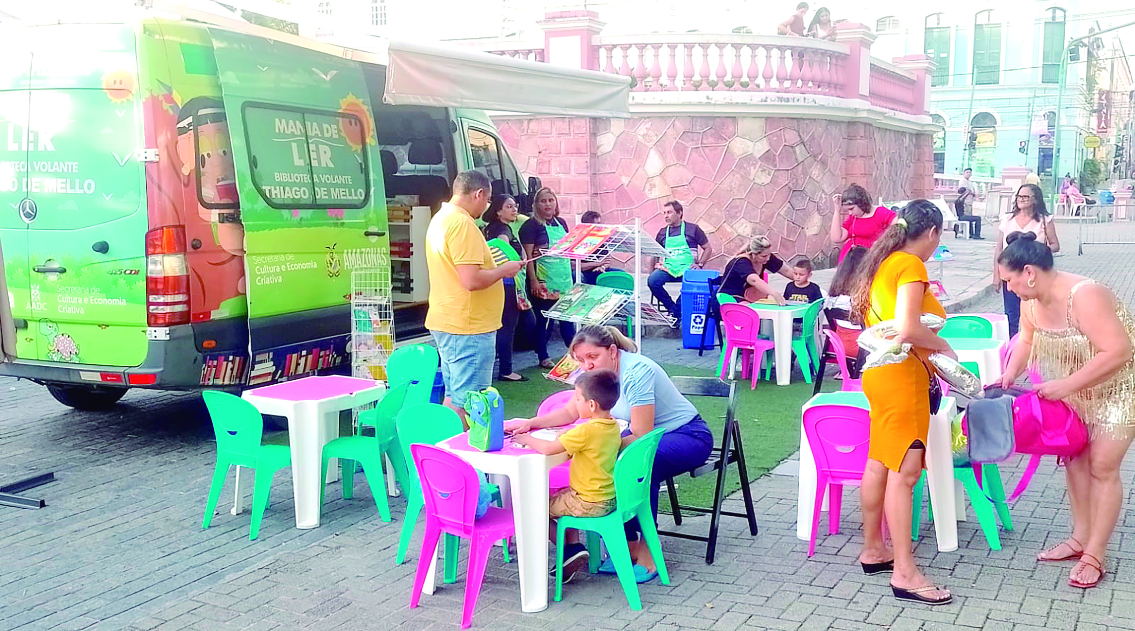 Projeto Biblioteca Volante retorna ao Largo de São Sebastião