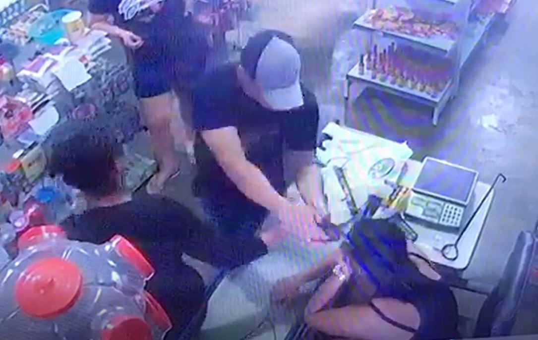 Vídeo: Homem é condenado por tentativa de feminicídio após tentar atirar na esposa, em Itacoatiara