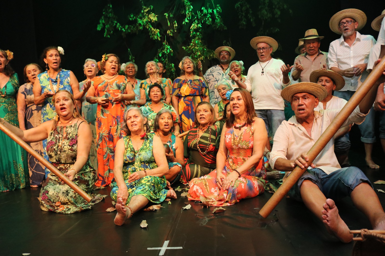Coral da FUnATI apresenta espetáculo no Teatro da Instalação