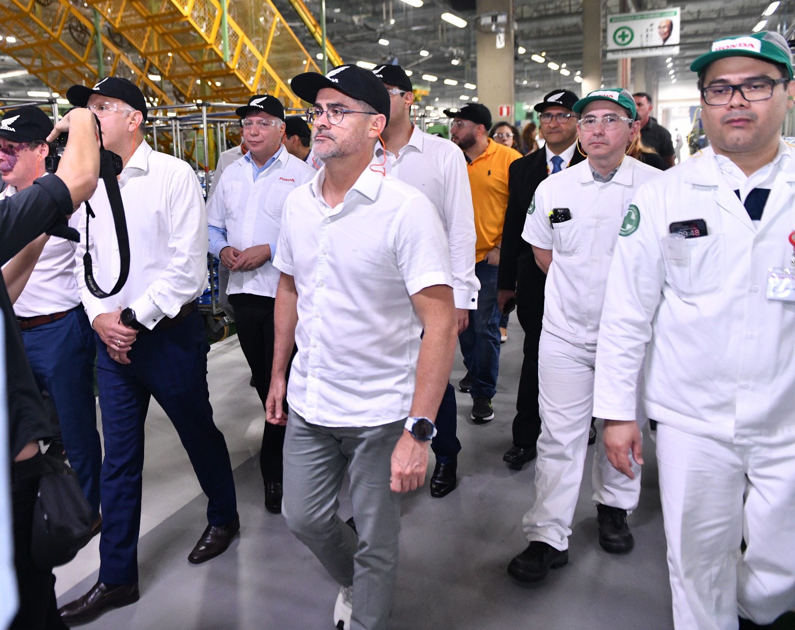 Prefeito destaca importância da preservação da ZFM em visita ao Polo Industrial de Manaus