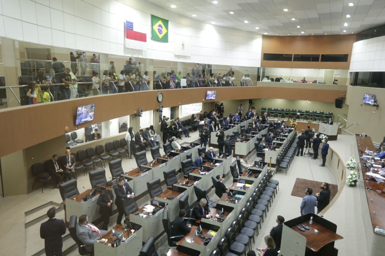 TJAM intima Amazonas Energia após ação da CMM