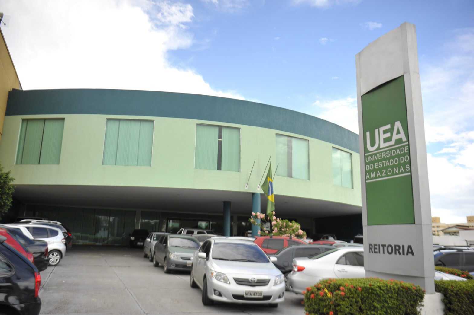 Wilson Lima nomeia novos professores para a UEA