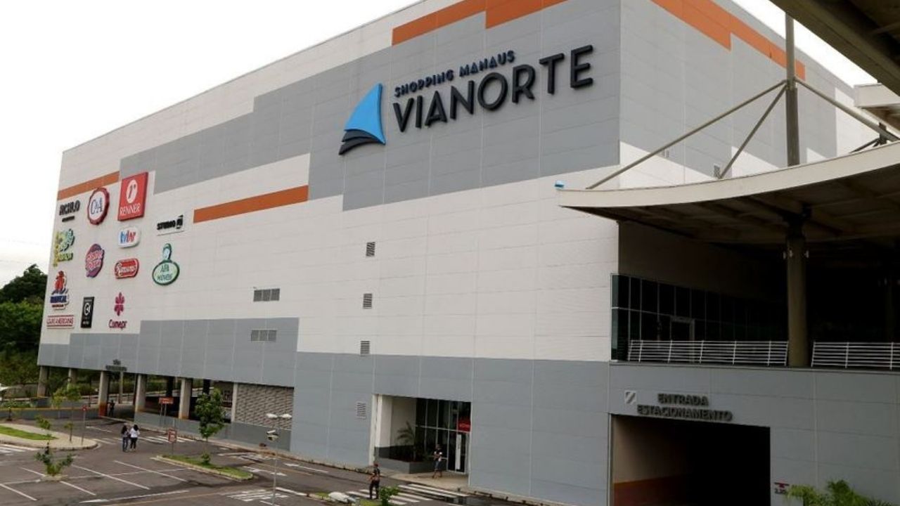 Shopping de Manaus organiza arraial com danças e comidas típicas