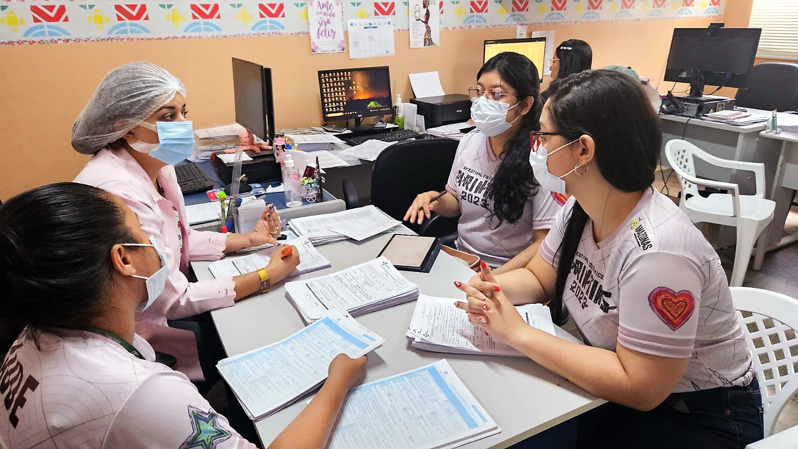 Saúde realiza monitoramento de doenças durante o Festival Folclórico