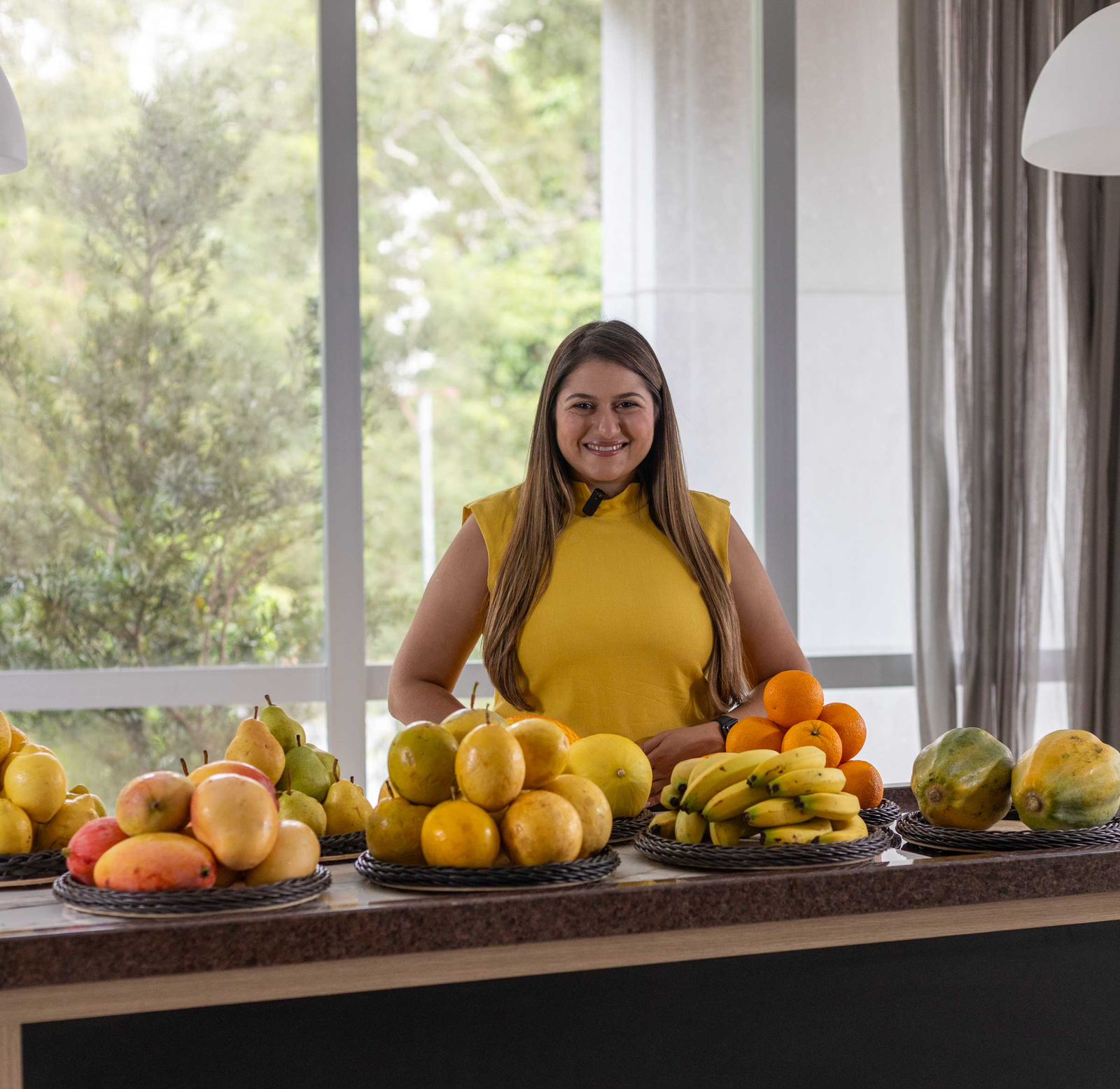Pátio Gourmet promove lives semanais com nutricionista Lívia Ribeiro e convidados