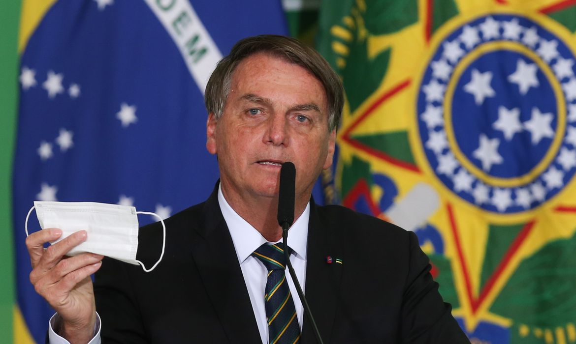 Relatórios confirmam que Bolsonaro escondeu mortes de Covid e ignorou risco de colapso