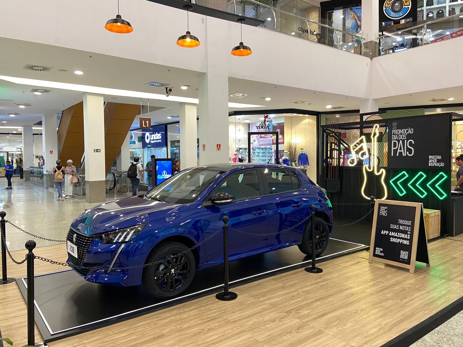 Campanha do Dia dos Pais: shopping de Manaus sorteia carro modelo Peugeot 208 Style