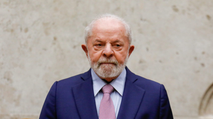 Lula undergoes hip surgery in a hospital in Brasília this Friday