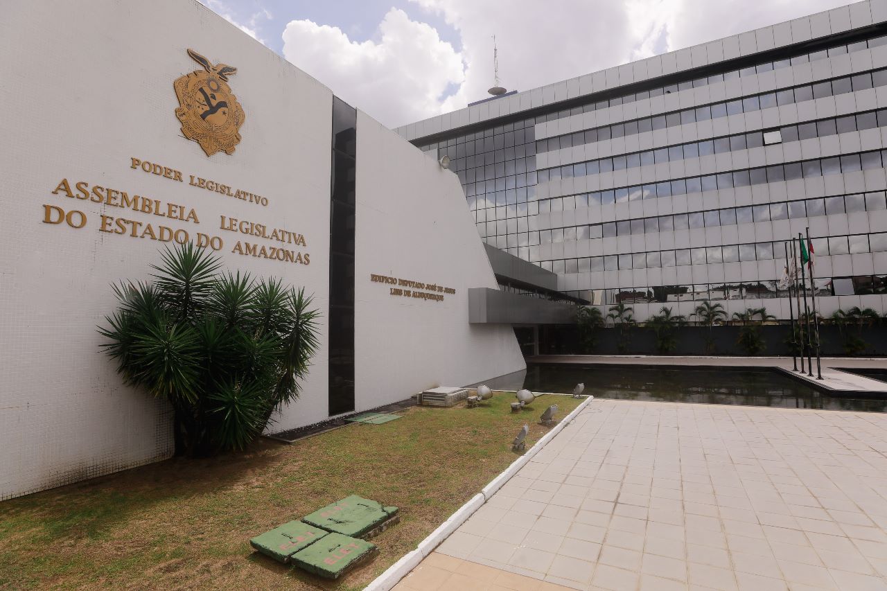 Projetos de Lei que ampliam direitos de pessoa com autismo começam a tramitar na Aleam