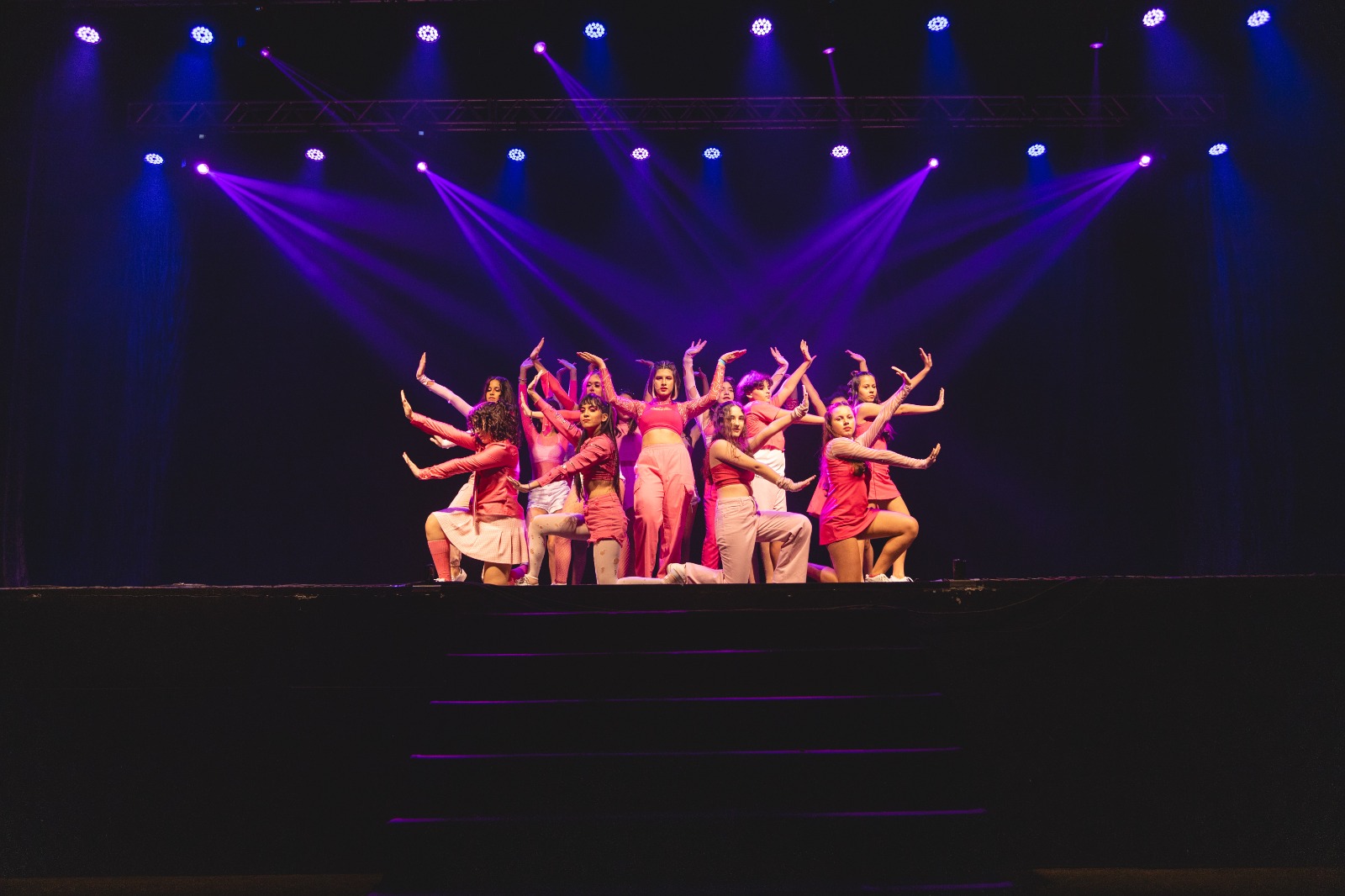 Em Manaus, Gandhicats Project realiza Mostra de Dança Urbanas dos alunos da companhia