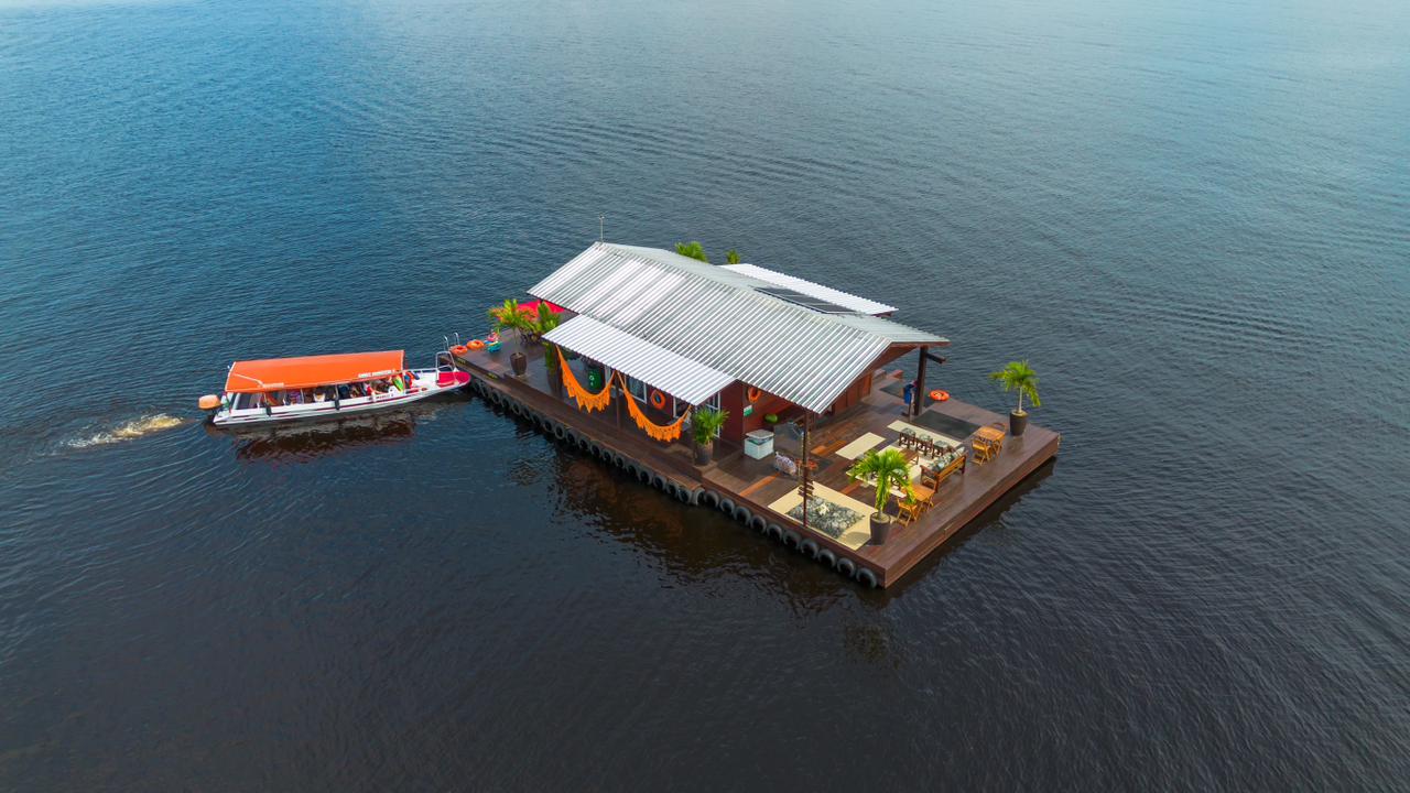 Associação defende potencial econômico dos flutuantes turísticos de Manaus