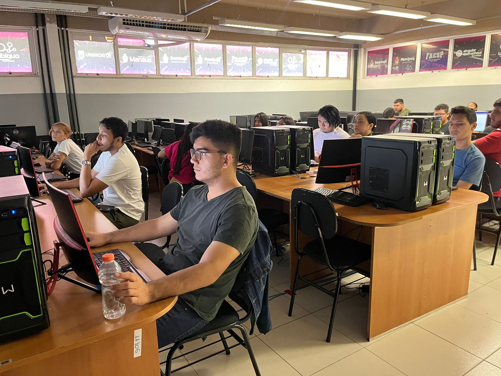 Mais Inovação: Curso de programação incentiva a qualificação profissional tecnológica em Manaus