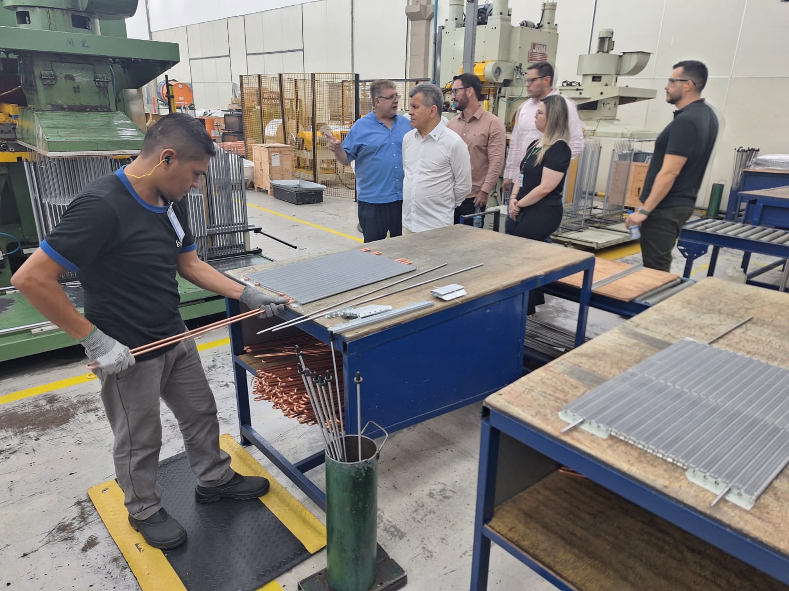 Em visita à Elgin, Suframa discute uso de inteligência artificial em etapas de fabricação