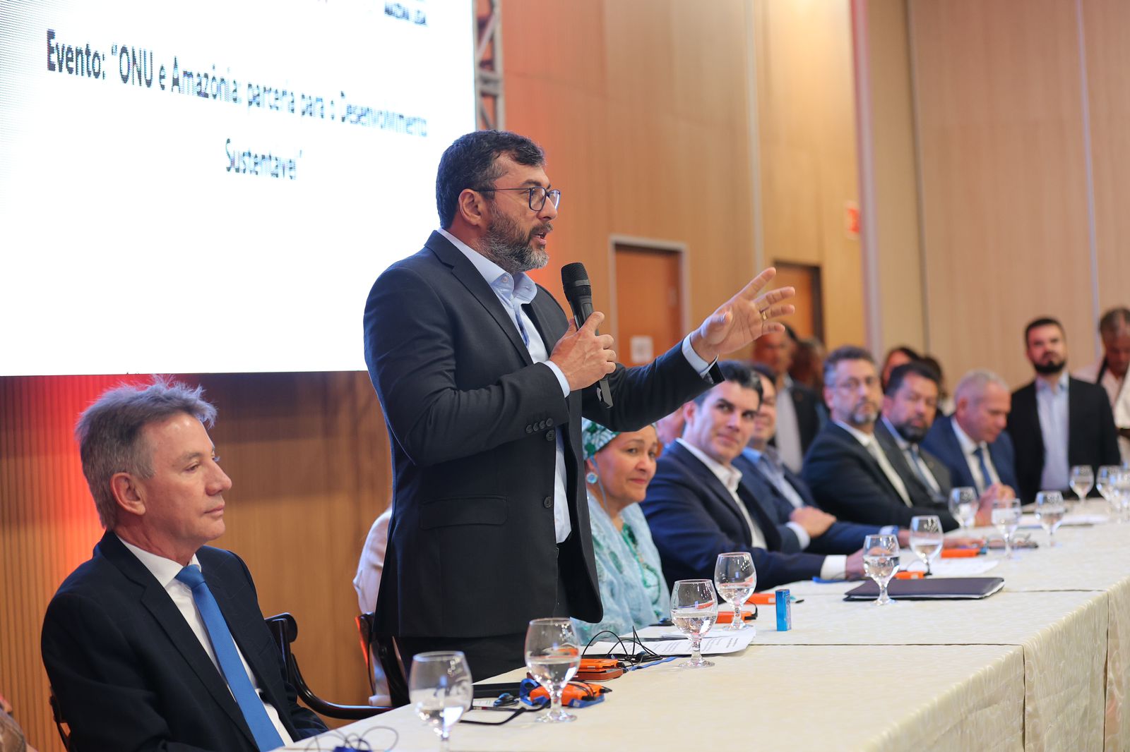 ‘Não tem como ser sustentável com pobreza’, alerta Wilson Lima em evento da ONU