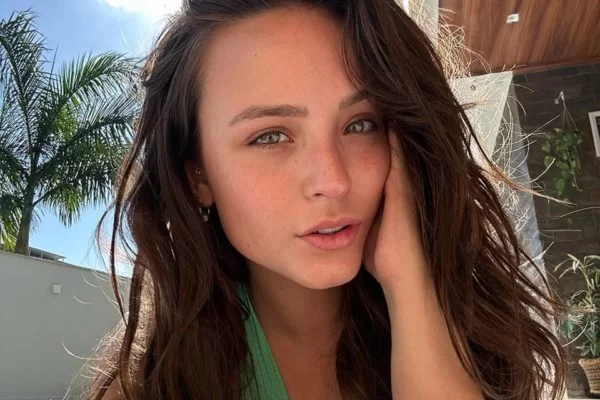 “Unbearable to hear so many lies” says Larissa Manoela about her relationship with her parents