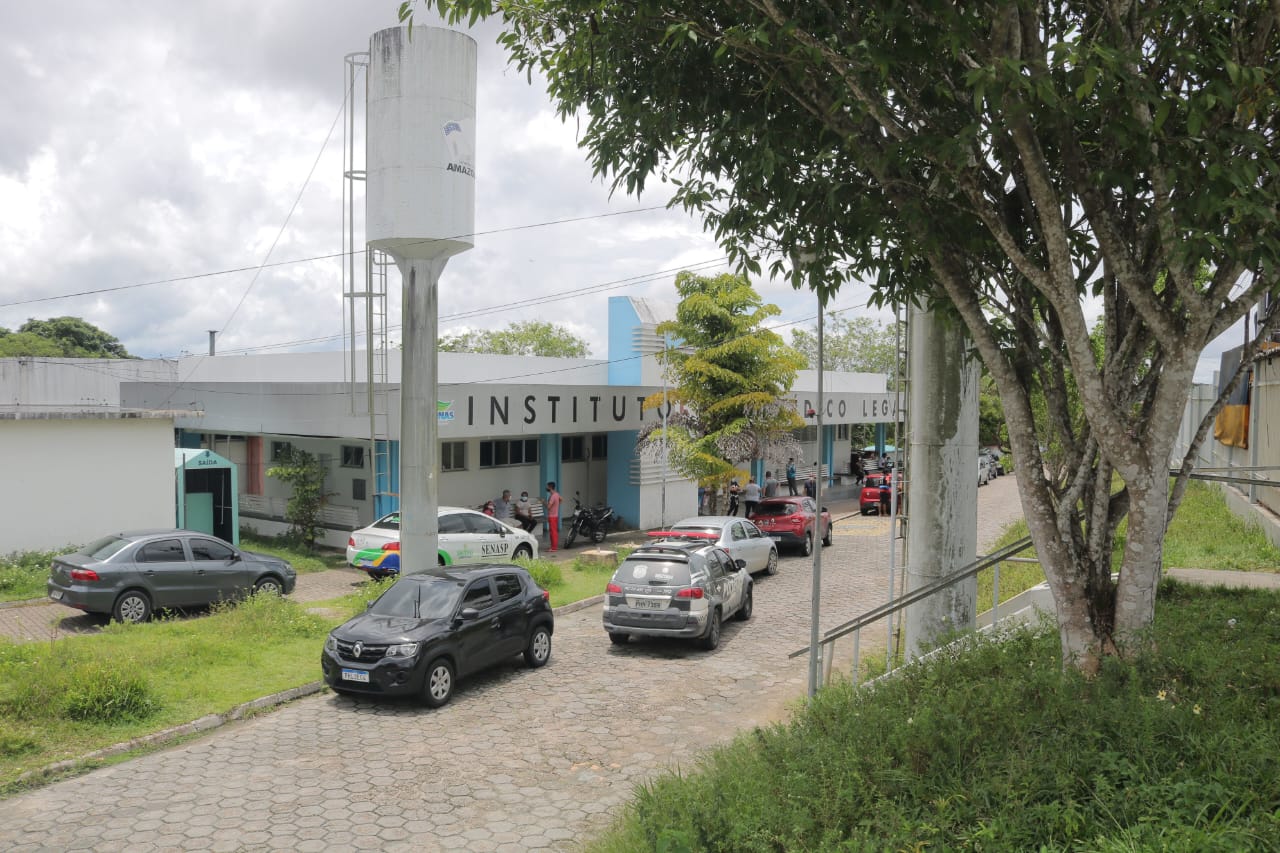 IML busca família de homem falecido para liberação do corpo em Manaus