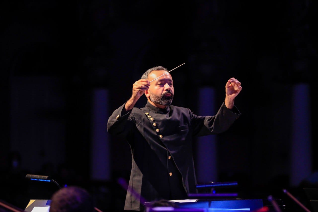 Maestro amazonense segue para as semifinais da competição de regência na França