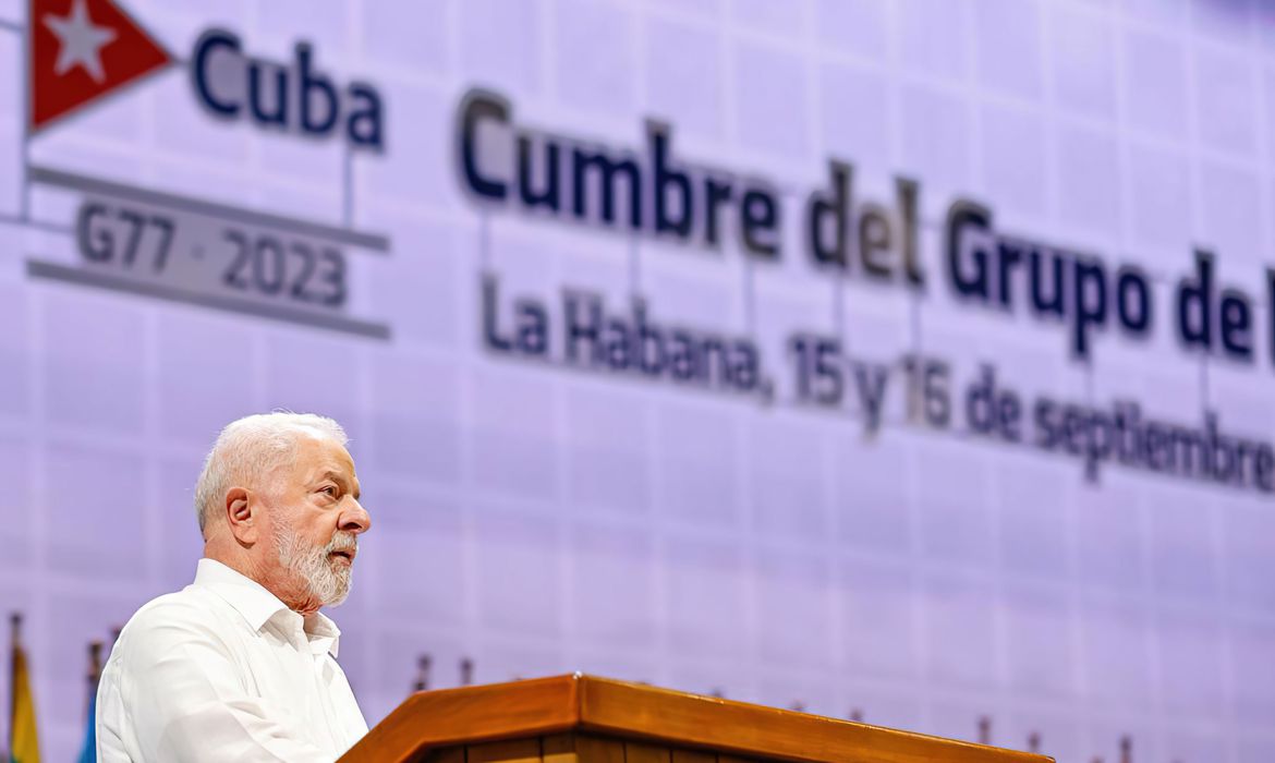 Lula criticizes the business model of technology companies