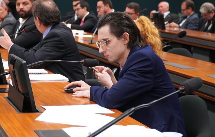 Amom’s PL that proposes an increase in the penalty for rape in Uber and taxi is approved in the Chamber