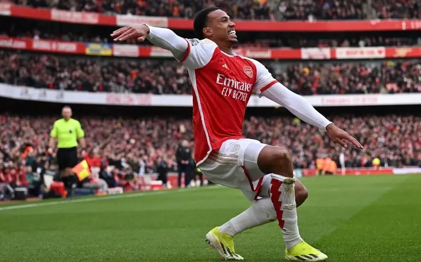 Brazilians put on a show in Arsenal’s rout of Crystal Palace in the Premier League