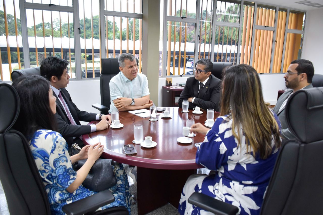 Aleam team participates in meeting with superintendent of the Manaus Free Trade Zone