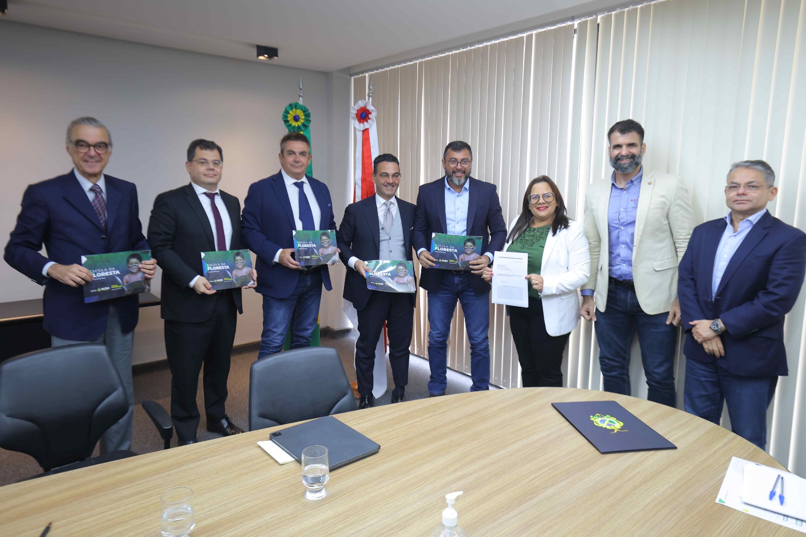 Government of AM signs partnership to build a Escola da Floresta unit in Carauari