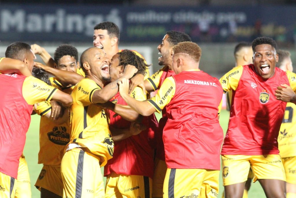 Diego Torres marcou o gol da vitória aurinegra
