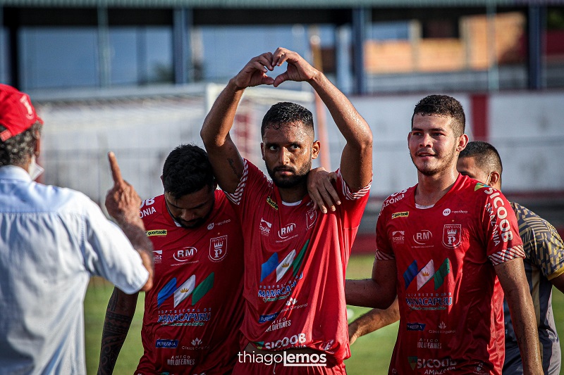 Based in Manacapuru, defender Eric celebrates the milestone of 100 games for Princesa do Solimões