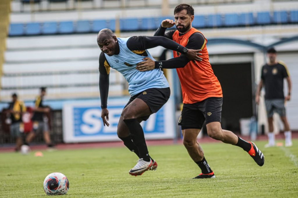 Sassá vive jejum de gols e não marca há seis jogos