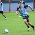 Lateral-direito Ezequiel mira a vitória no Paraná