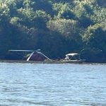 Imagens da queda foram registradas por turistas