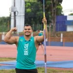 Atleta treina na Vila Olímpica de Manaus