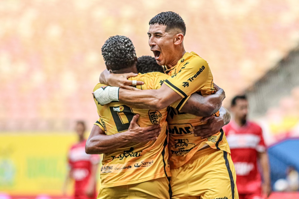 Ivan Alvarino e Luan marcaram os gols da vitória