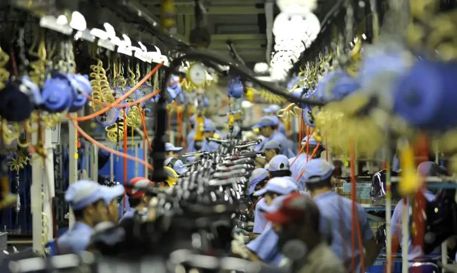 Produção industrial do Amazonas cai 0,8% em abril, aponta IBGE